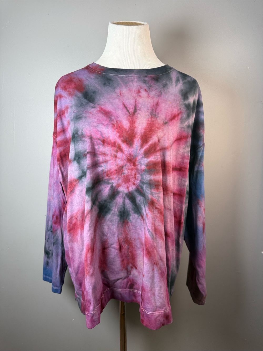 Old Navy Tie-Dye Tee in Pink and Purple